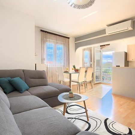 Апартаменты Apartman Andi Пула Экстерьер фото