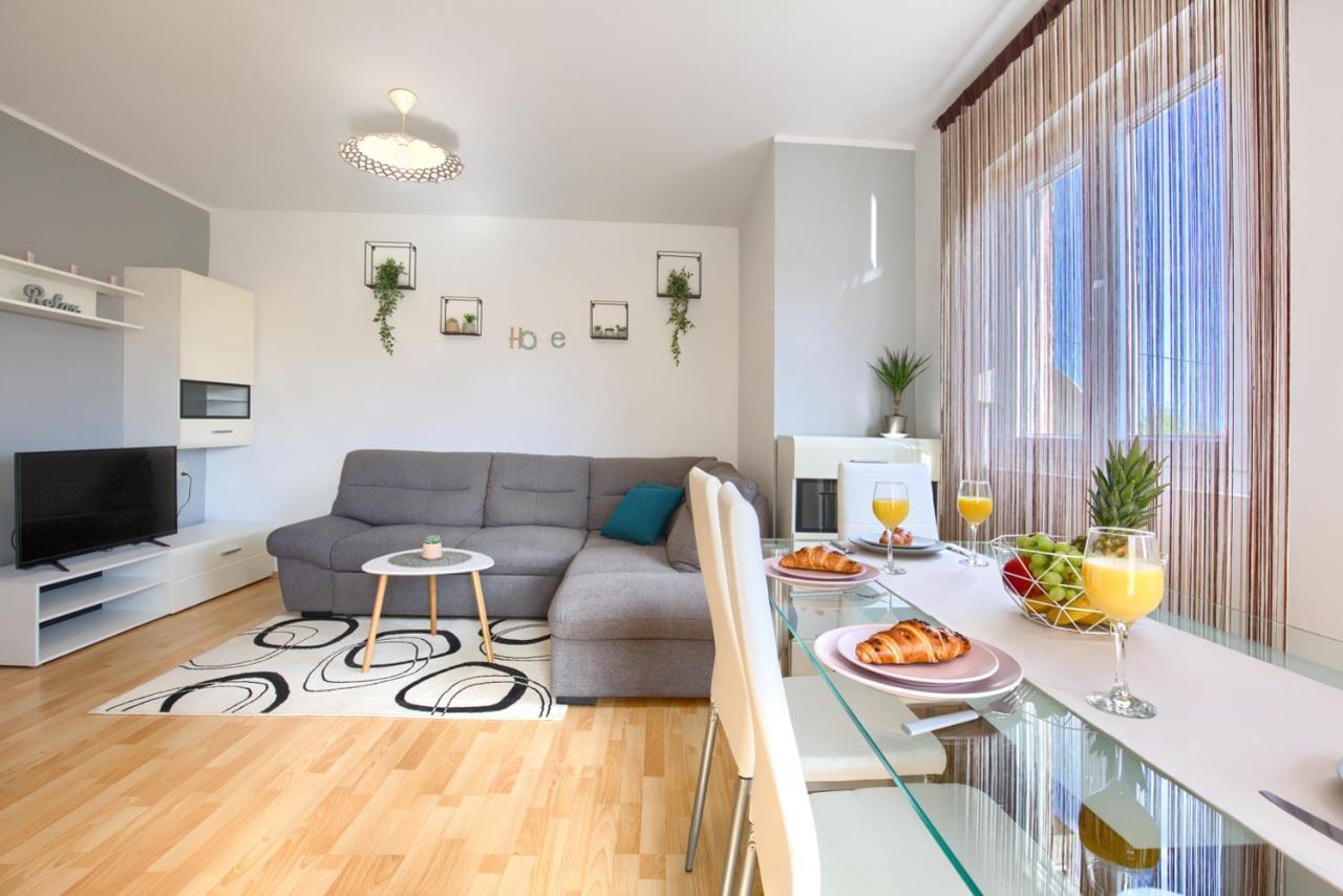 Апартаменты Apartman Andi Пула Экстерьер фото