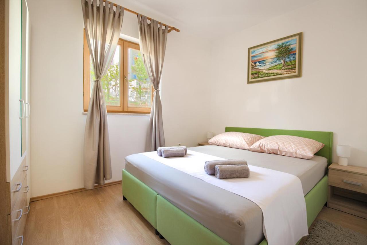 Апартаменты Apartman Andi Пула Экстерьер фото
